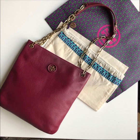 Tory Burch Handbags - TORY BURCH crossbody bag swing pack